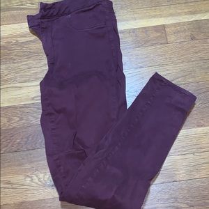 🌟Maroon American eagle jeggings